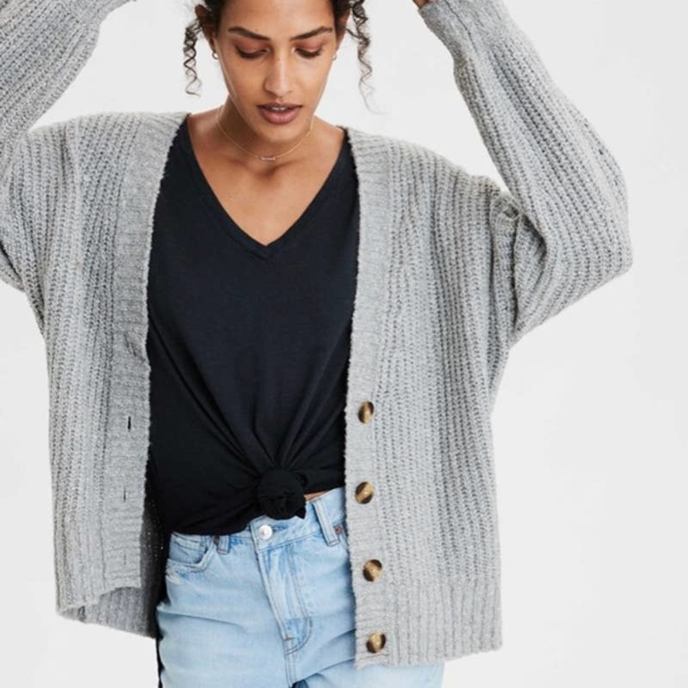 NWT American Eagle Gray Long Sleeve Oversize Button Cardigan Sweater XL